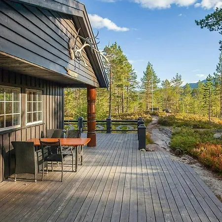 At The Foot Of Andersnatten Ferienhaus